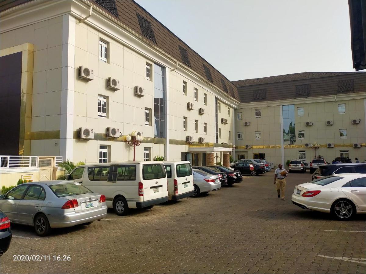 Immaculate Platinum Hotel Abuja Exterior photo
