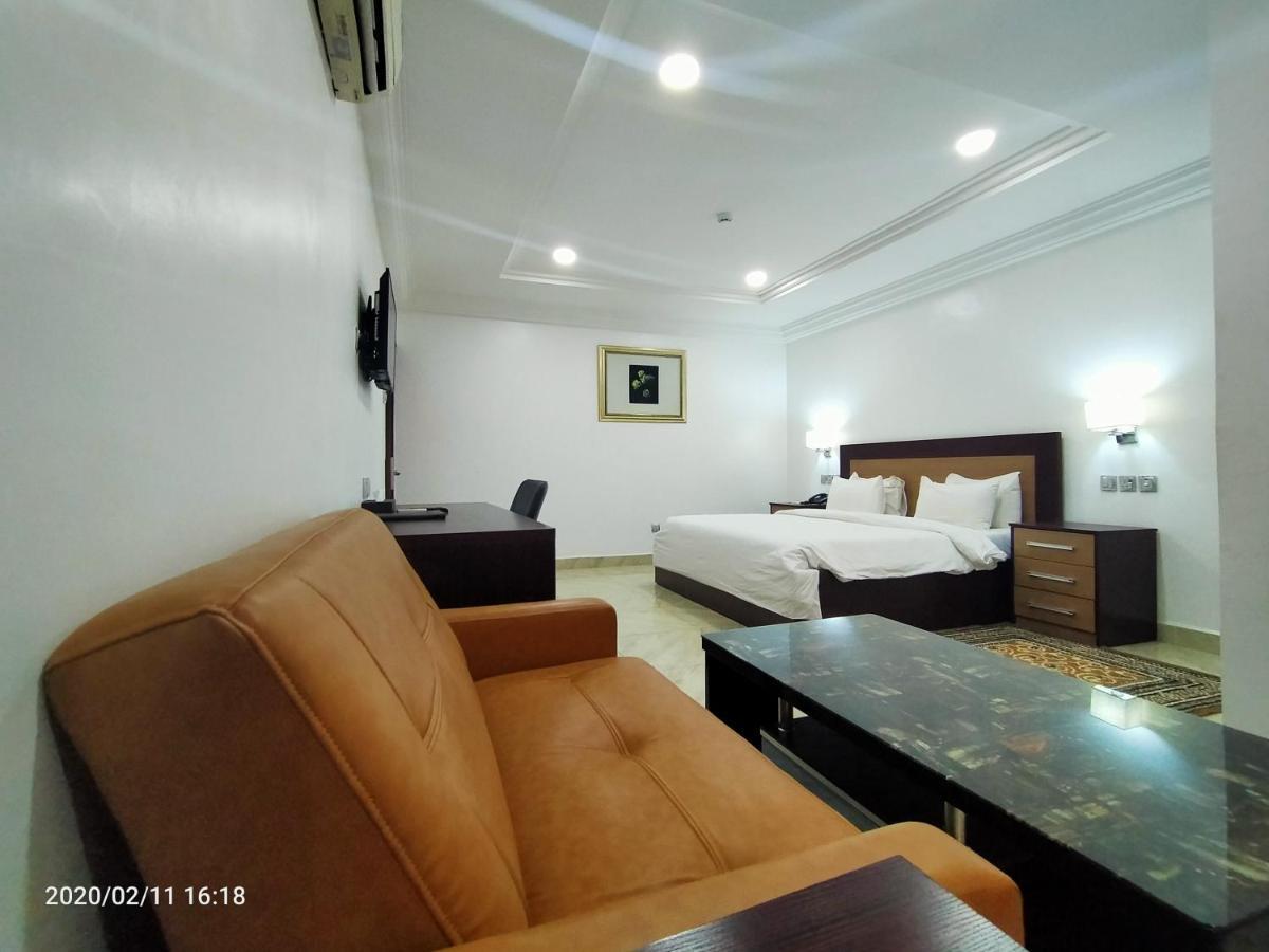 Immaculate Platinum Hotel Abuja Exterior photo