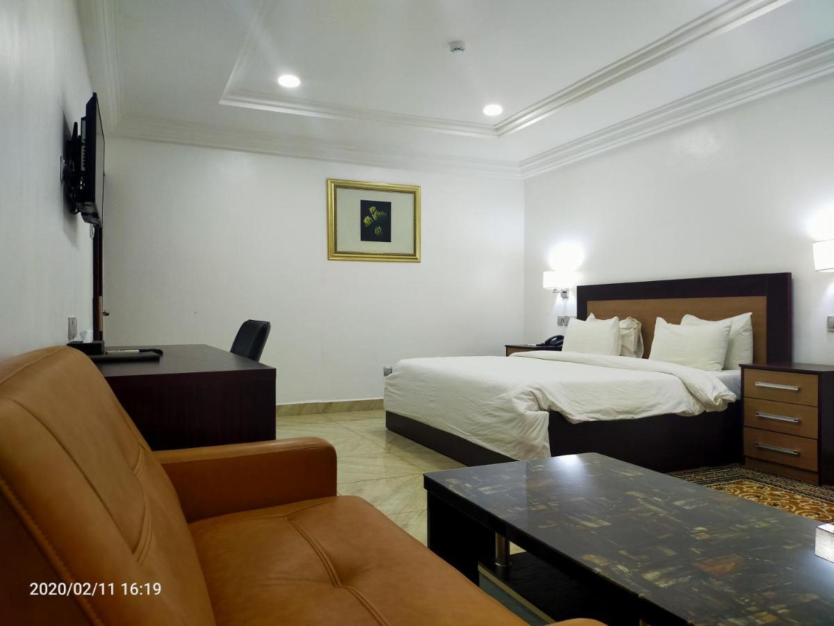 Immaculate Platinum Hotel Abuja Exterior photo
