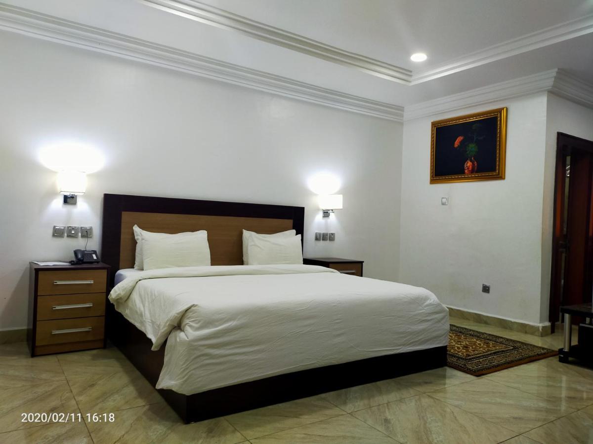 Immaculate Platinum Hotel Abuja Exterior photo